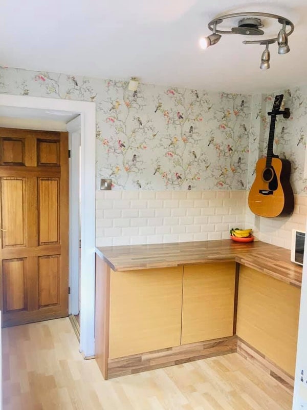 Room Alder Road in Liverpool