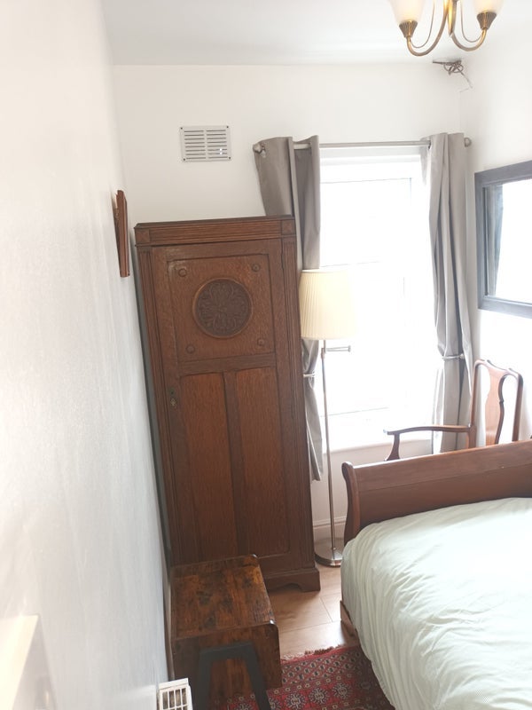 Room Cunliffe Road in Blackpool
