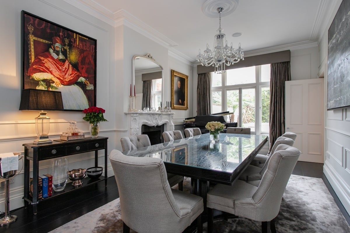 House Cautley Avenue in Greater London