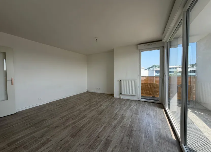Appartement Place Yvonne et Jeannine Trihoreau à Saint-Michel-sur-Orge