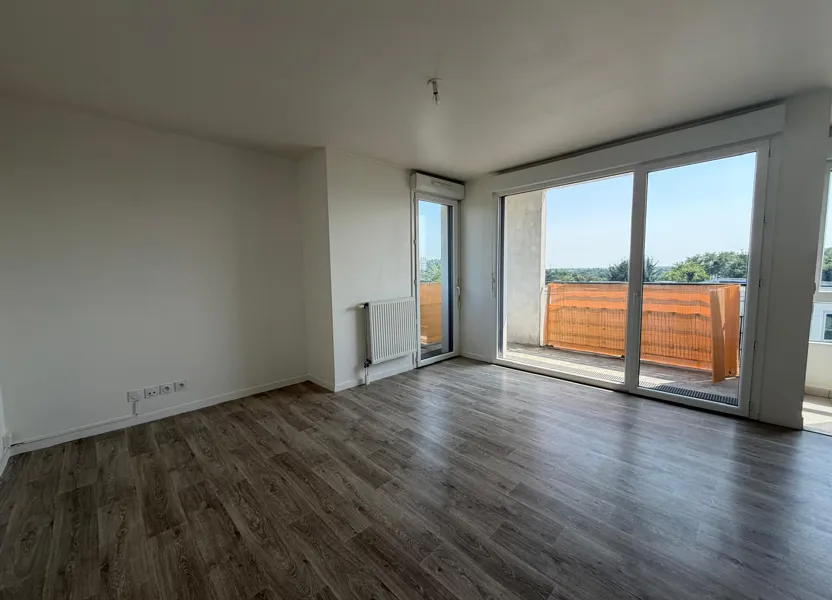 Appartement Place Yvonne et Jeannine Trihoreau à Saint-Michel-sur-Orge