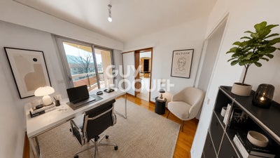 Appartement Avenue d'Haussez à Voiron