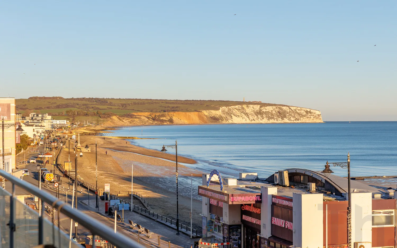 Flat Esplanade in Sandown