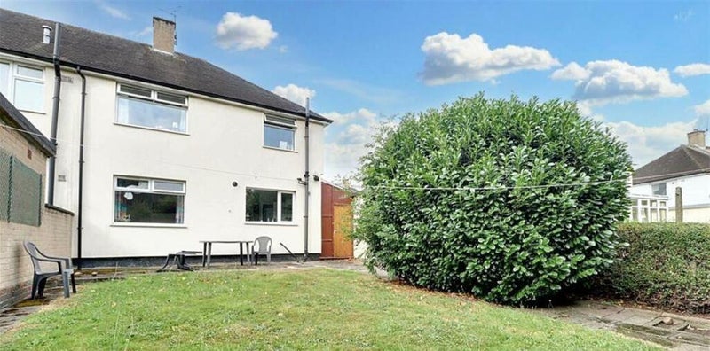 Room Brooksby Lane in Nottingham
