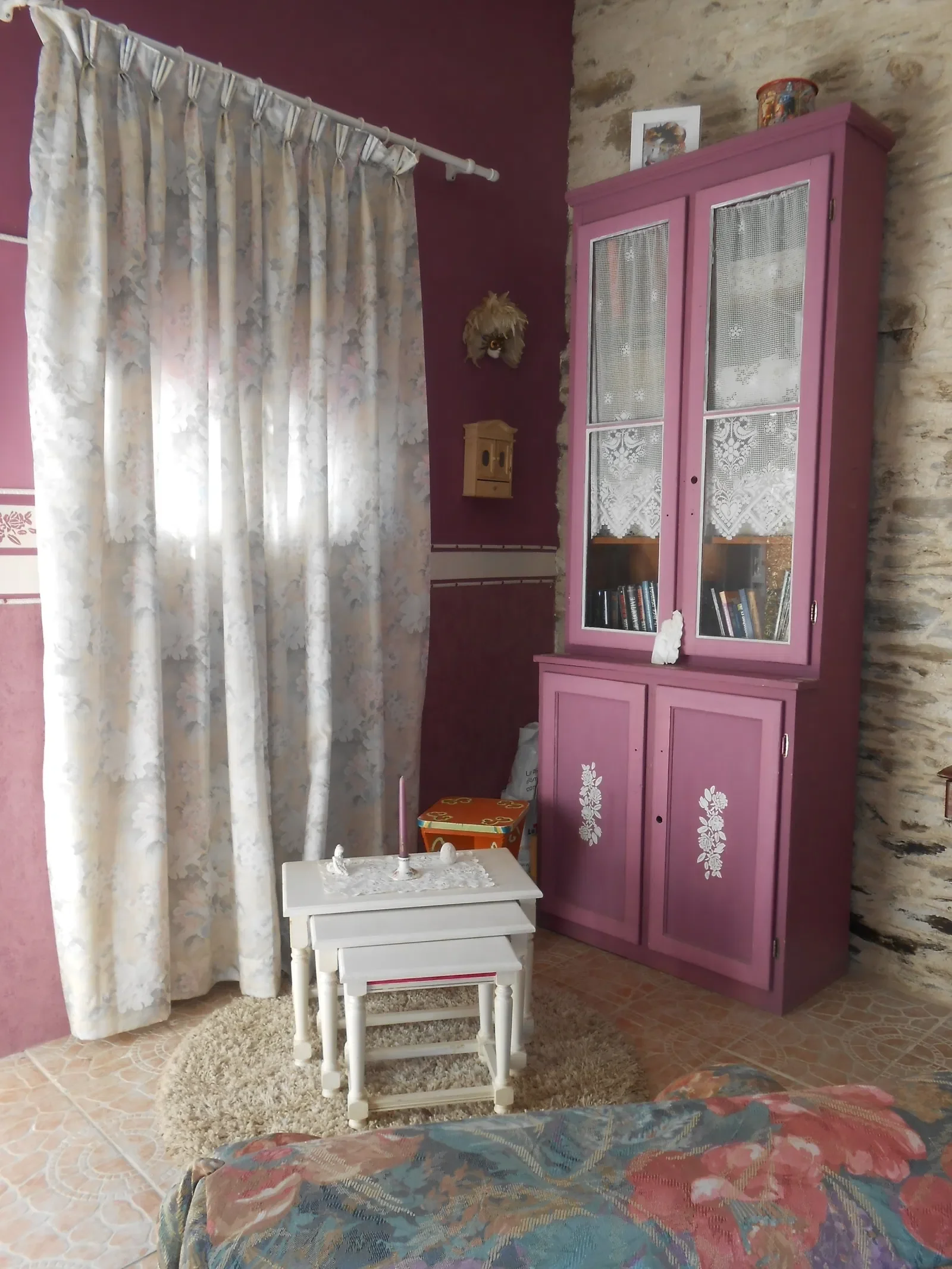 Room D 94 in Sérénac