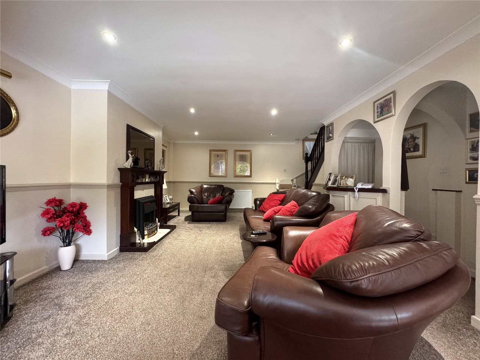 House Denbydale Way in Royton