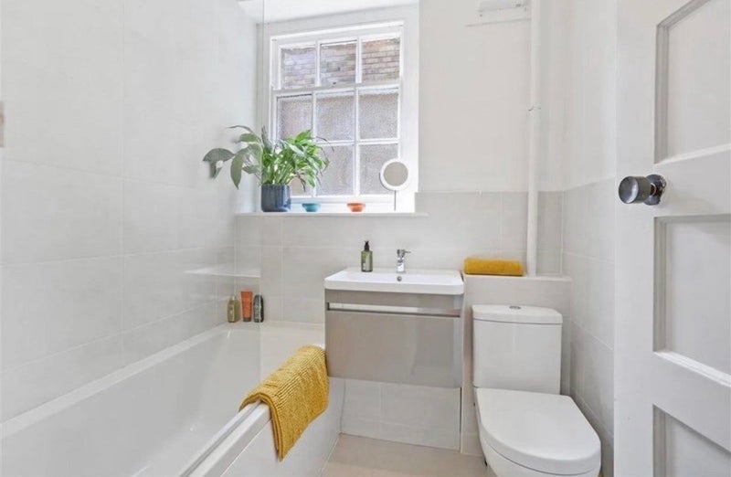 Room Trefil Walk in Greater London