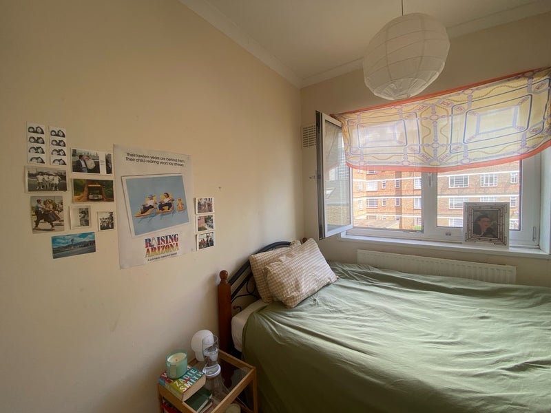 Room Nightingale Lane in Greater London
