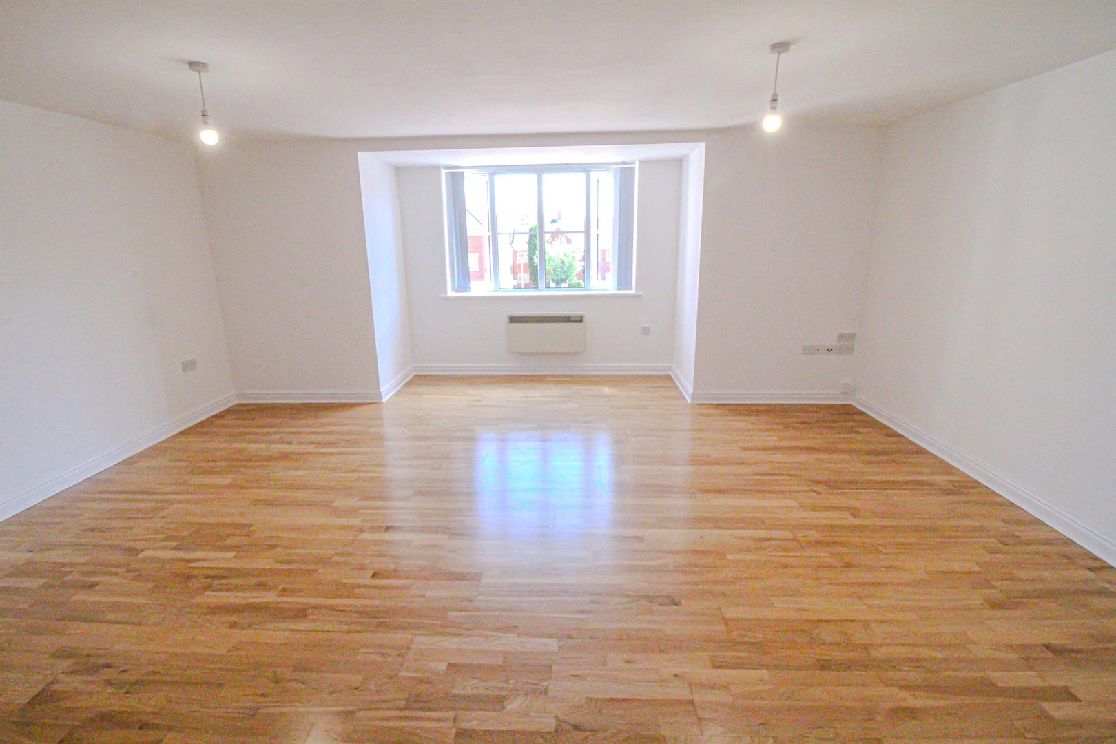 Flat Edison Way in Gedling
