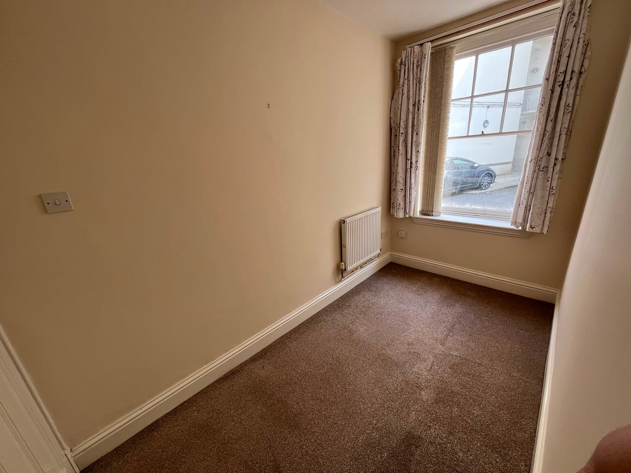 Flat Walter Road in Swansea