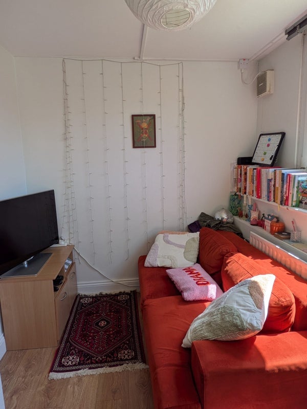 Room Haverstock Road in Greater London