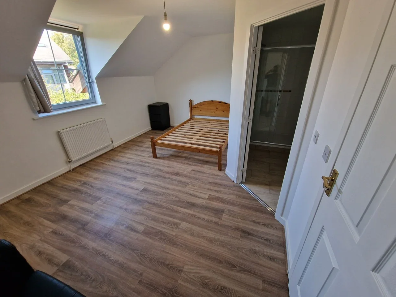 Room Windmill Road in Slough