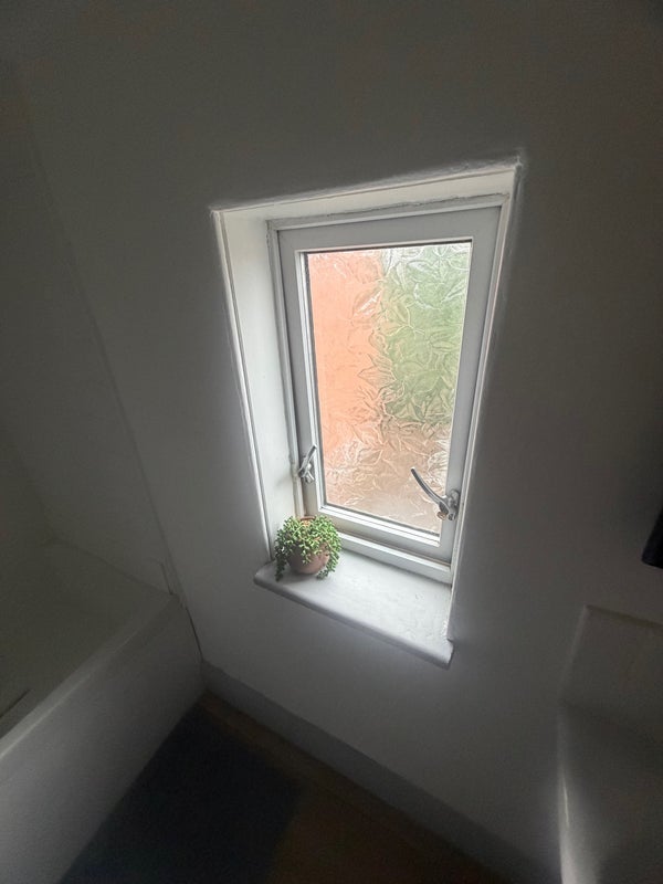 Room St Michael's Road in Coventry