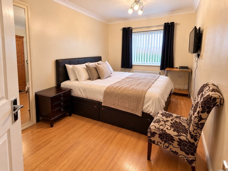 Room Damson Croft in Chesterfield
