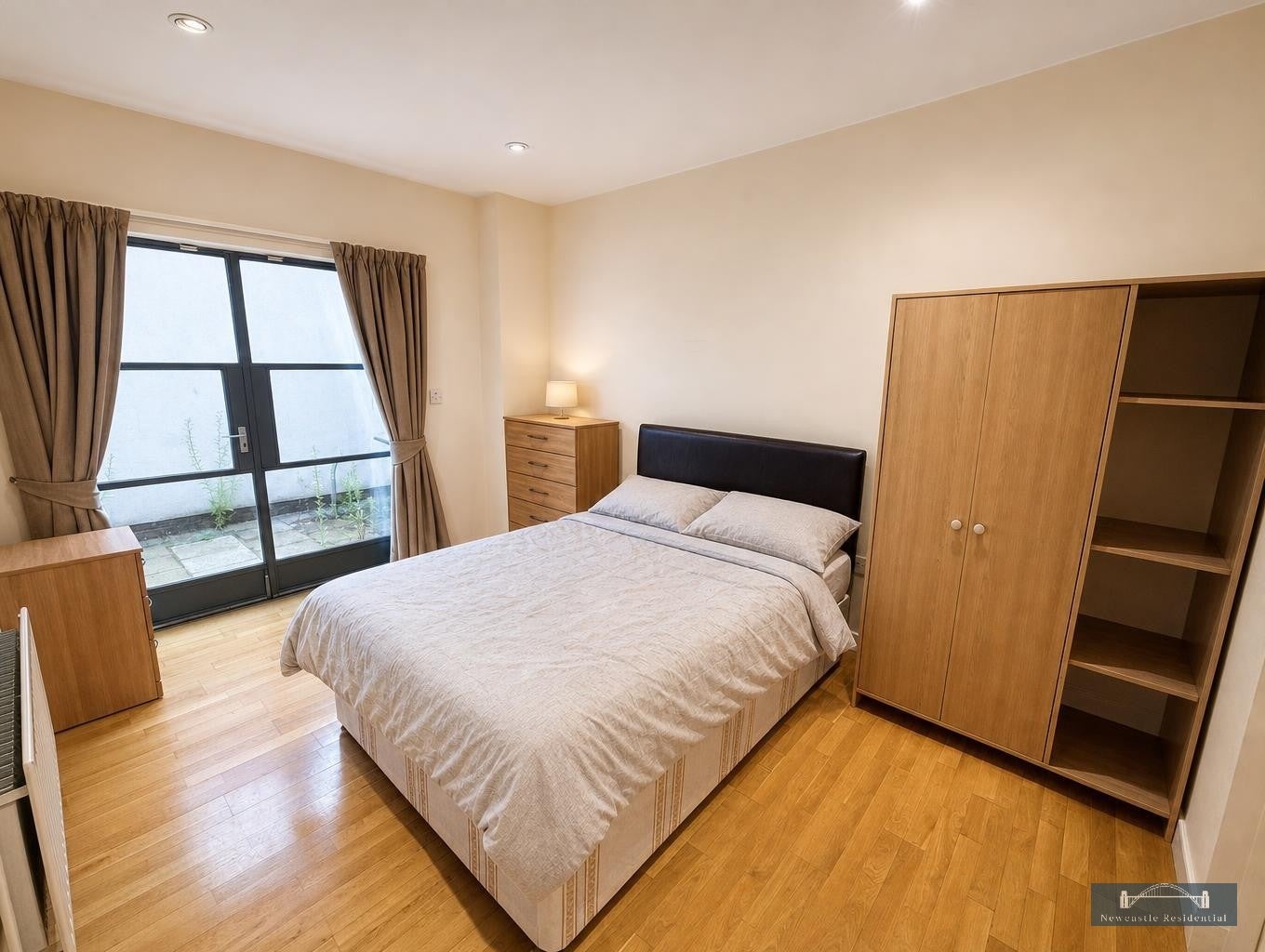 Flat Grosvenor Road in Newcastle upon Tyne