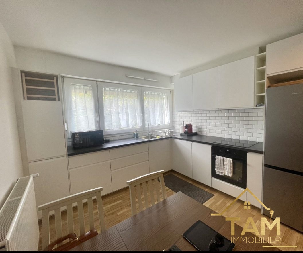 Appartement Place de l'Abbé Franz Stock à Suresnes