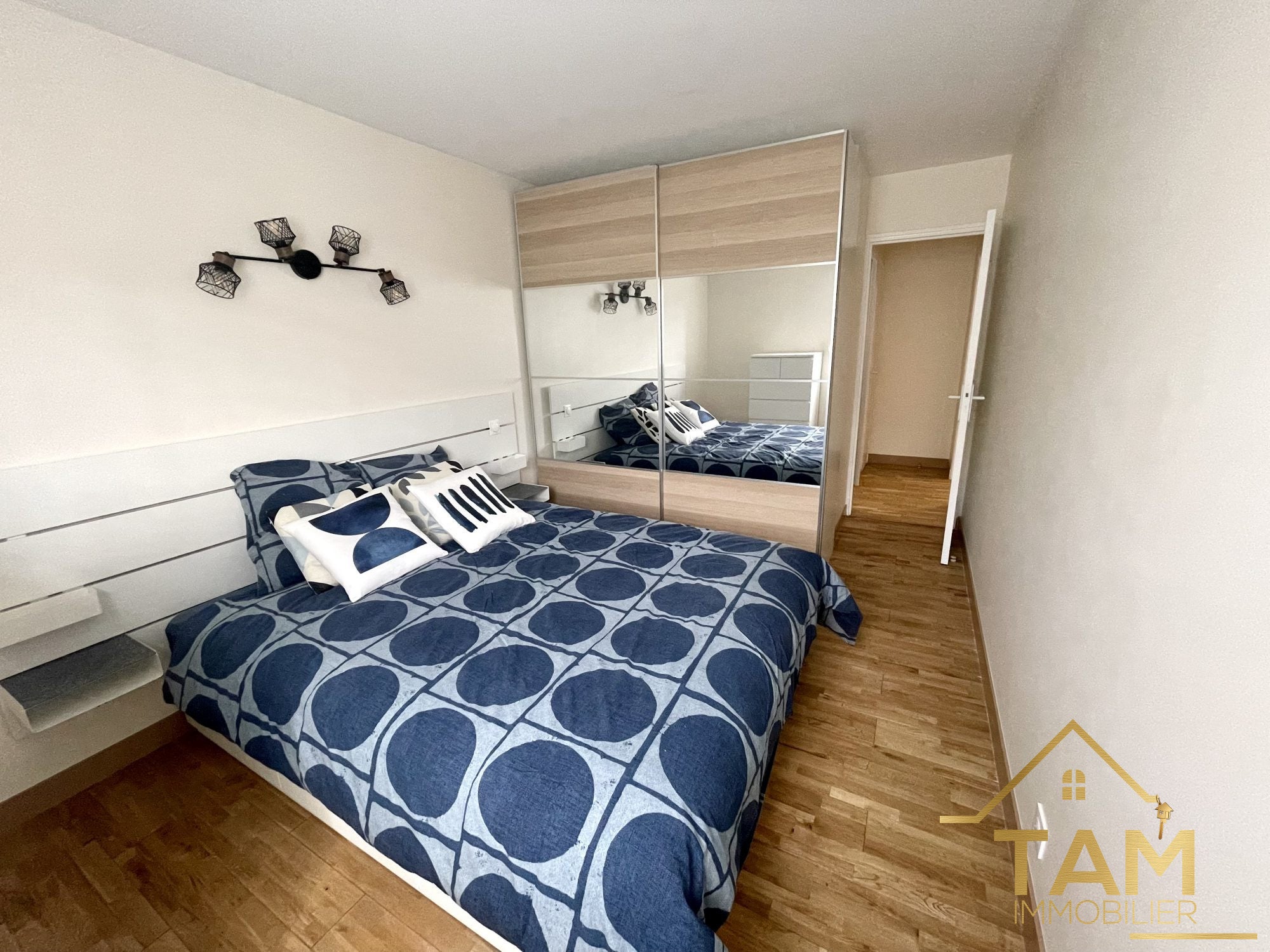 Appartement Place de l'Abbé Franz Stock à Suresnes