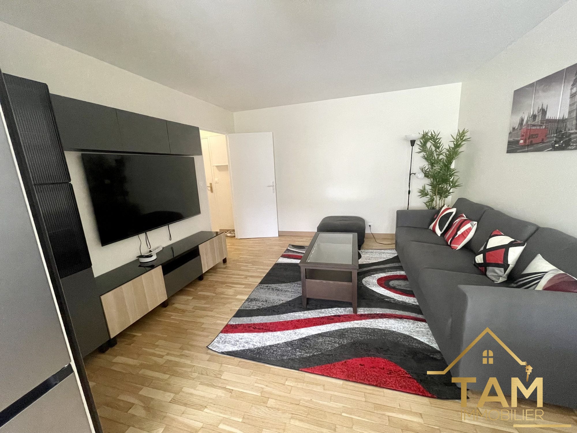 Appartement Place de l'Abbé Franz Stock à Suresnes