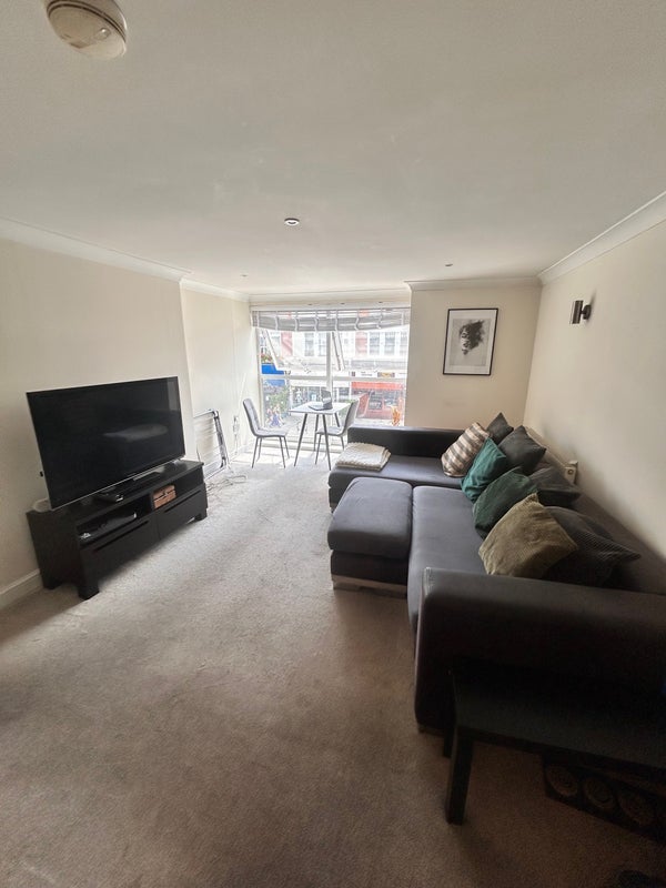 Room Lavender Hill in Greater London