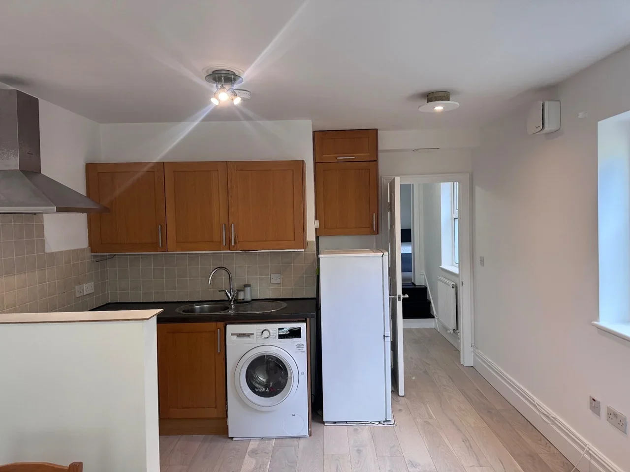 Flat Lewin Road in Greater London