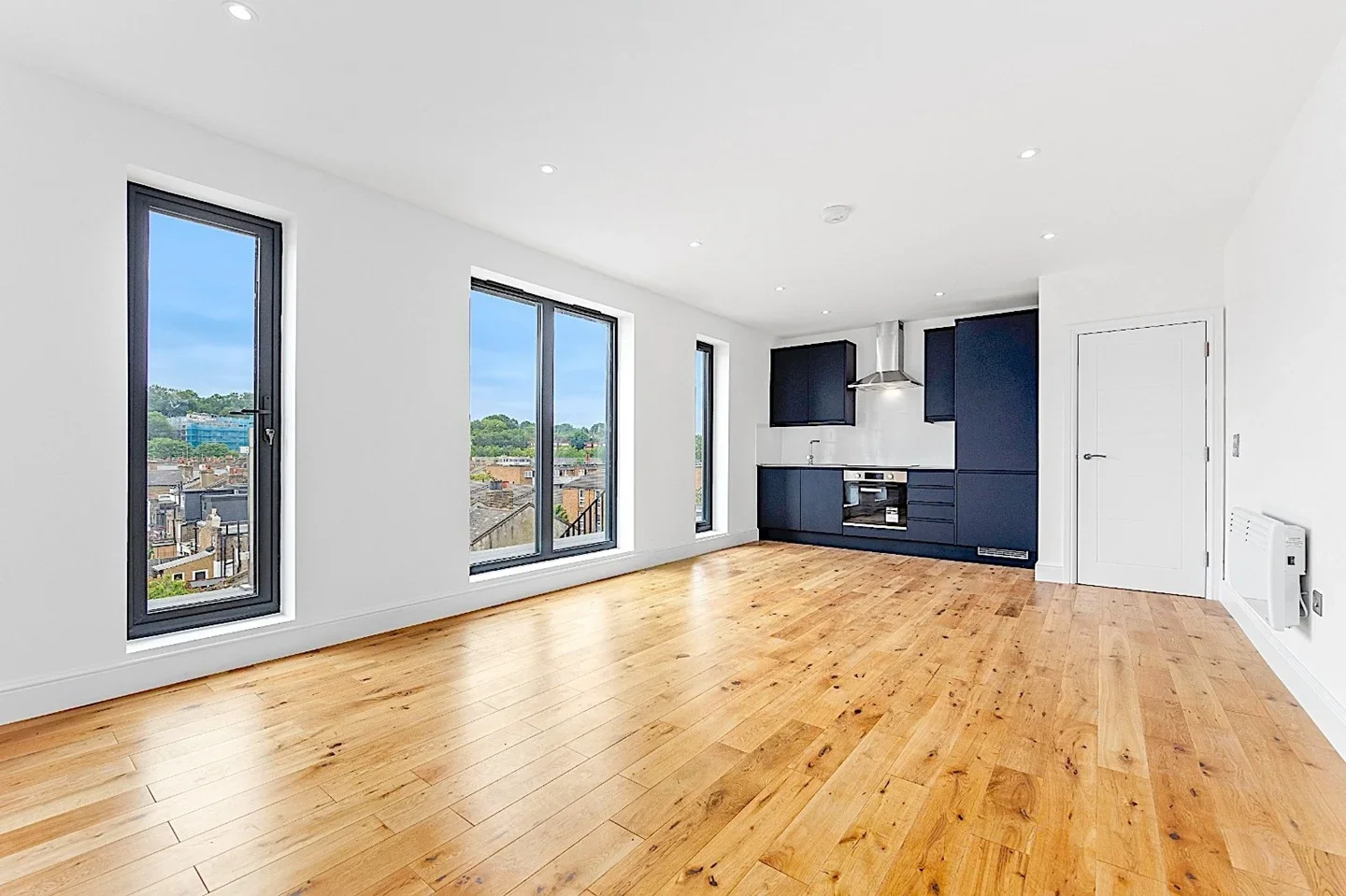 Flat Trafalgar Road in Greater London