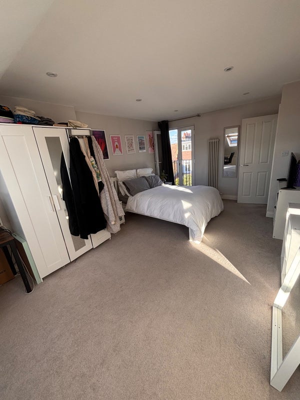Room Brudenell Road in Greater London