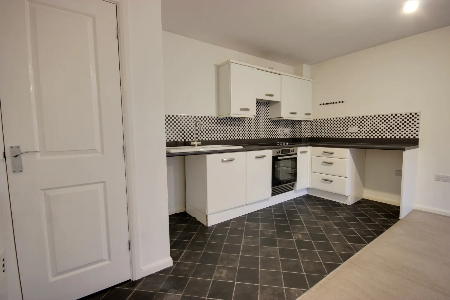 Flat Acklam Court in Beverley