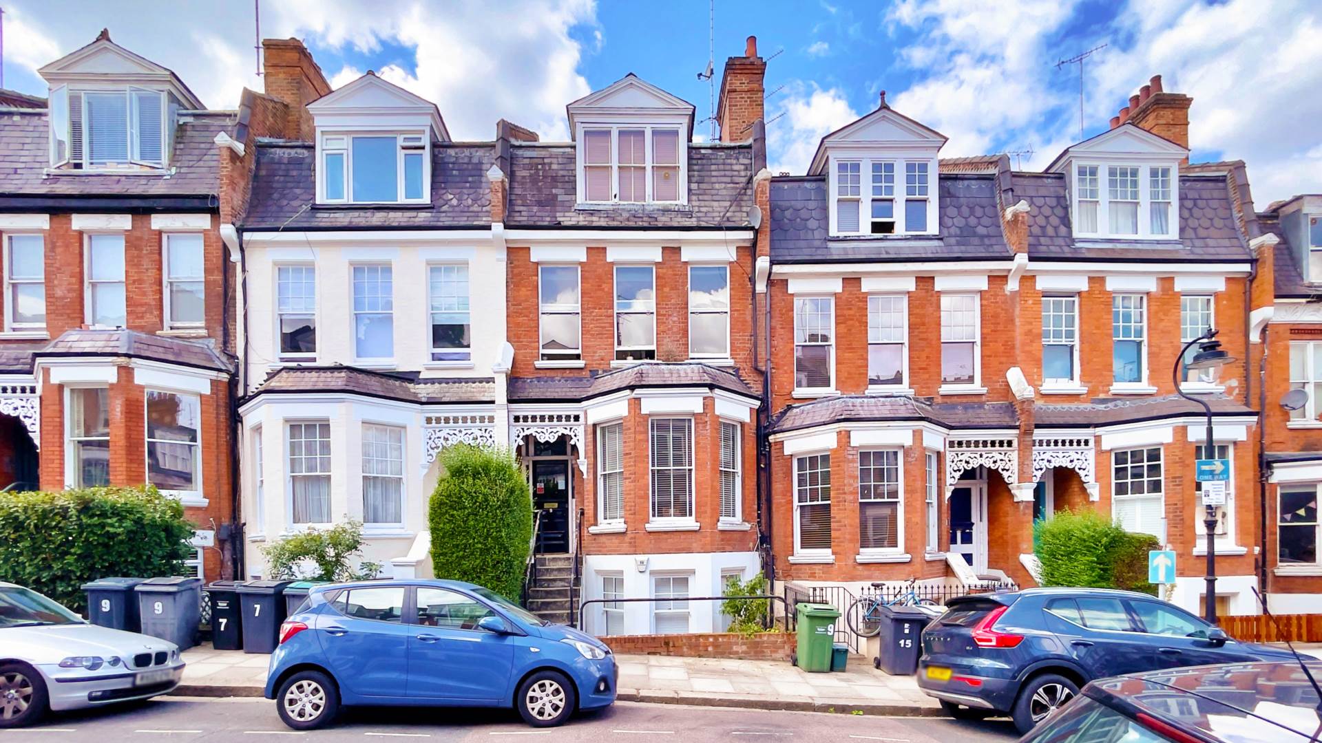 Flat Milton Avenue in Greater London