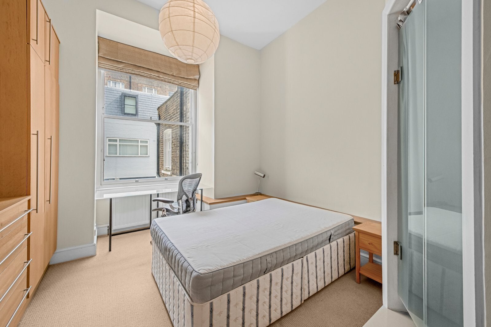 Flat Gloucester Terrace in City of Westminster