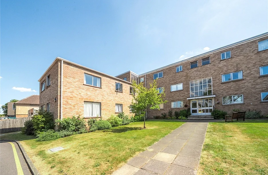 Flat Durley Hill in Keynsham