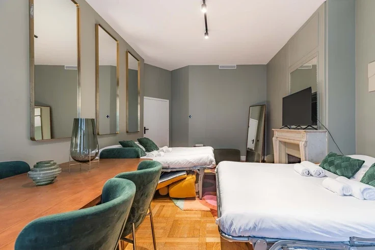 Flat Rue de la Pompe in Paris