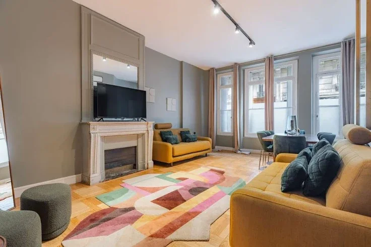 Flat Rue de la Pompe in Paris