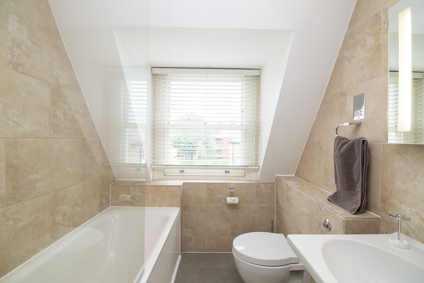 Flat Fulham Road in Greater London