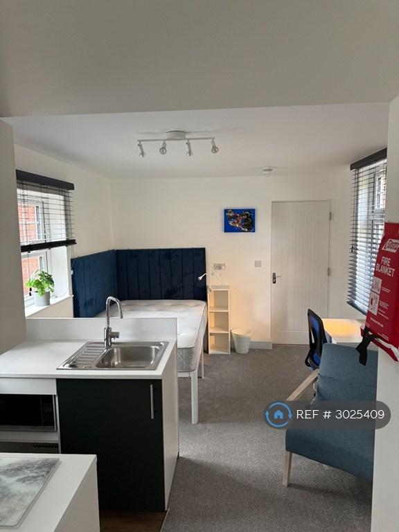 Room Holland Road in Maidstone