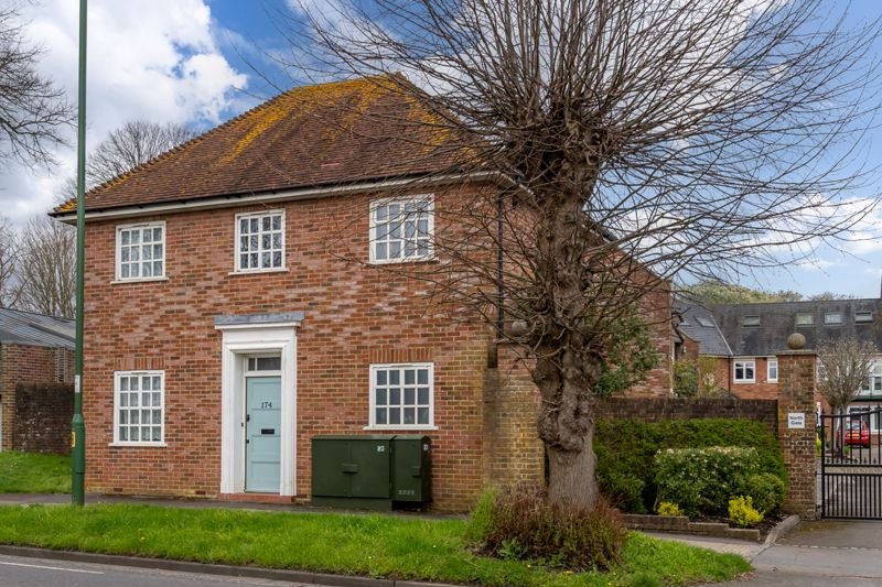 House Broyle Road in Chichester