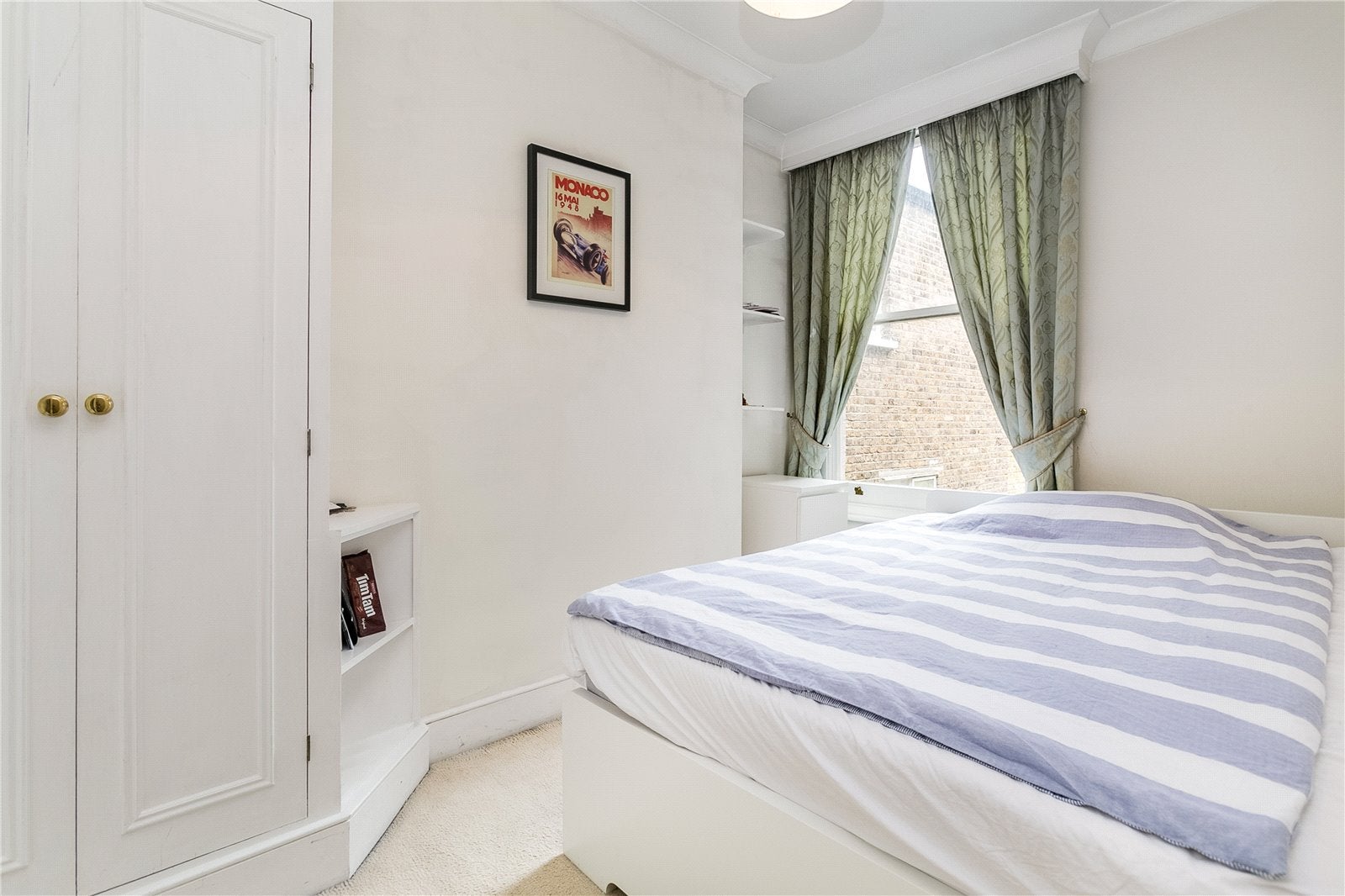 Flat Wandsworth Bridge Road in Greater London
