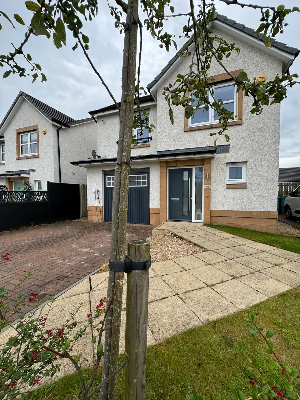 House Archerfield Crescent in Newarthill