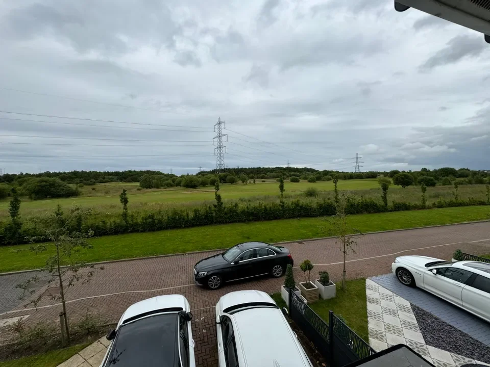 House Archerfield Crescent in Newarthill