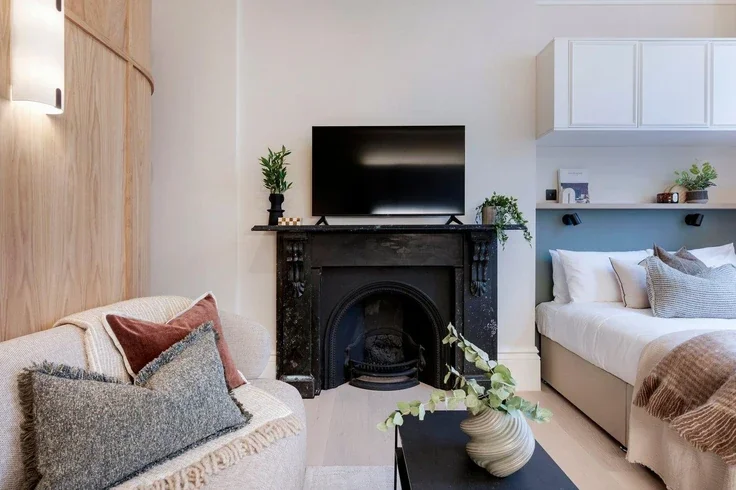 Flat Kensington Gardens Square in City of Westminster