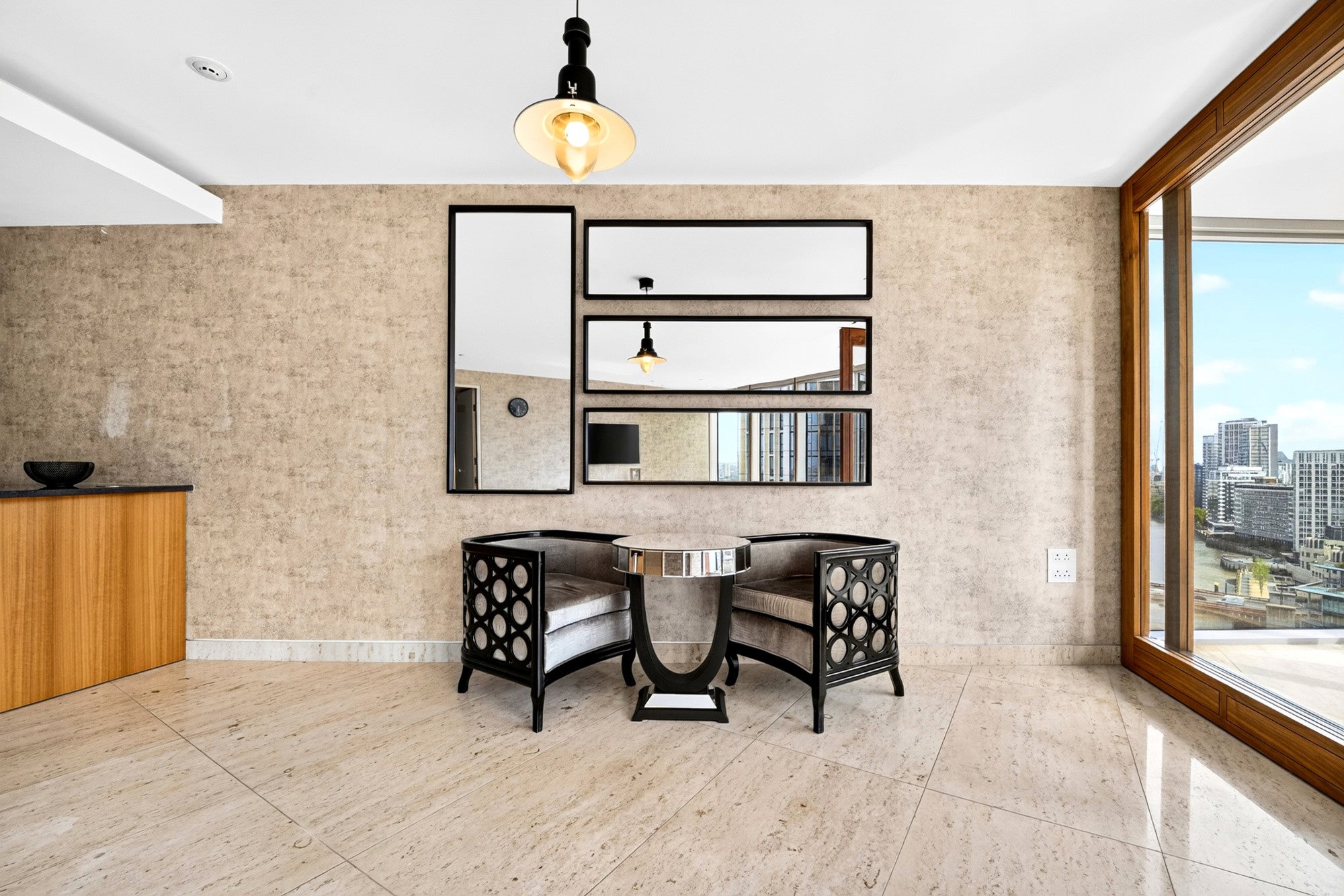 Flat Grosvenor Road in City of Westminster