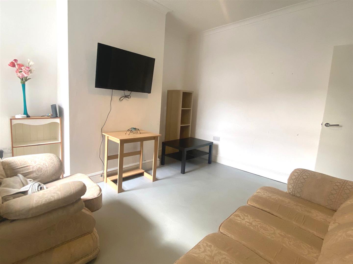 Room Balmoral Road in Lancaster