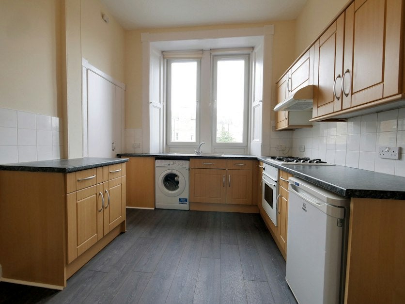 Flat Comely Bank Row in City of Edinburgh