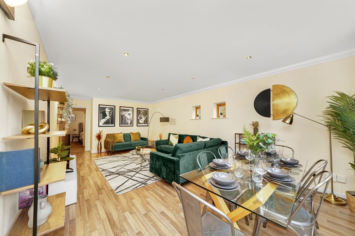 Flat Maritime Quay in Greater London