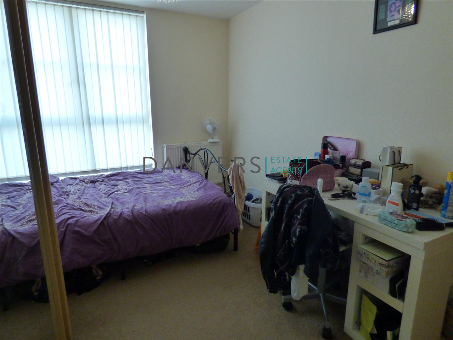 Flat Watkin Road in Leicester