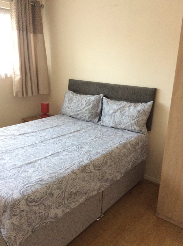 Room Aviary Close in Greater London