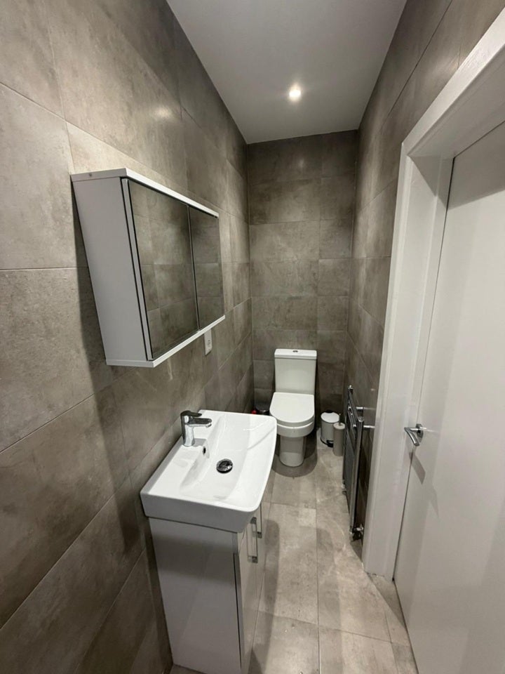 Room Eton Avenue in Greater London