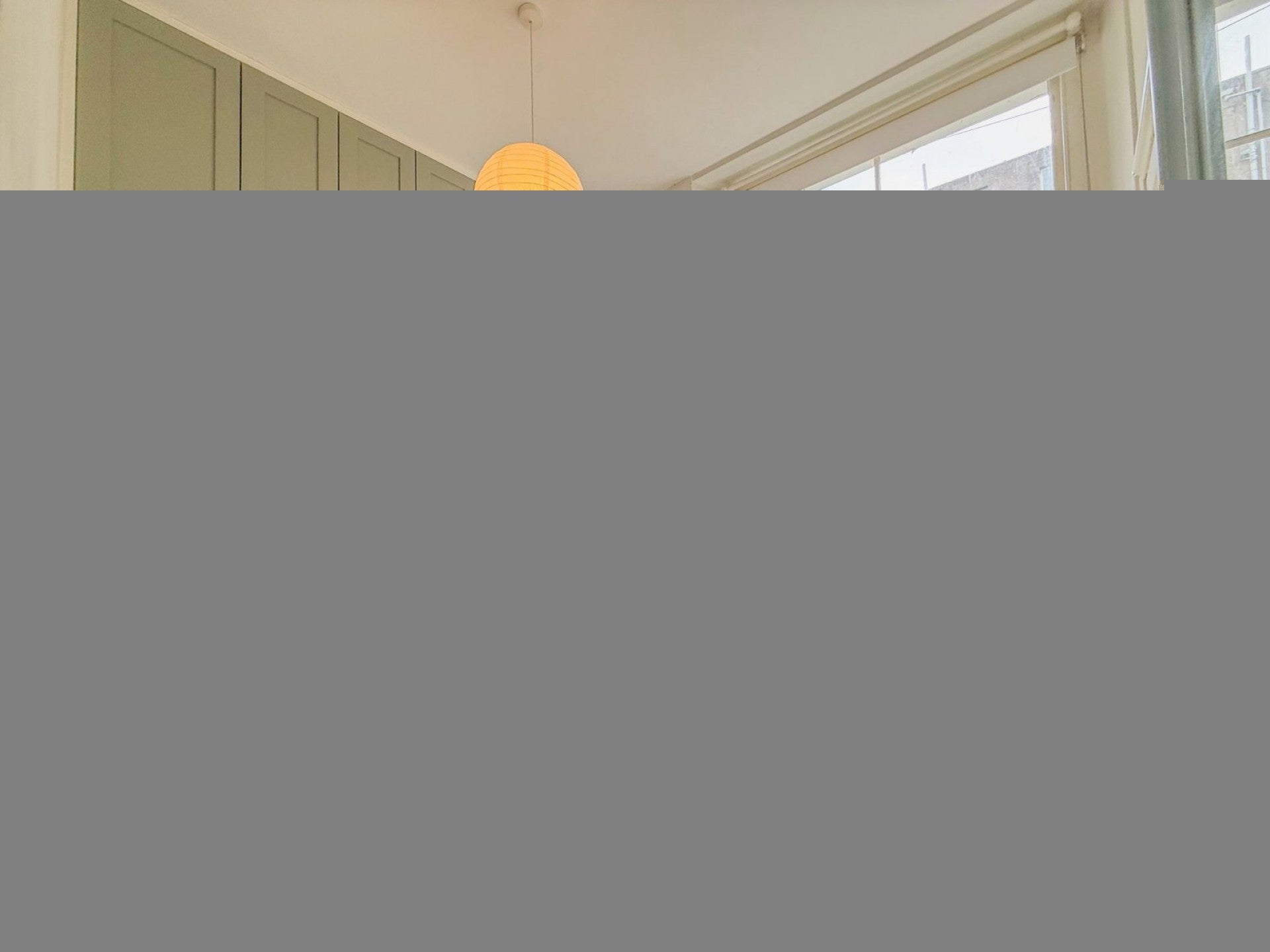 Flat Oakfield Place in Bristol