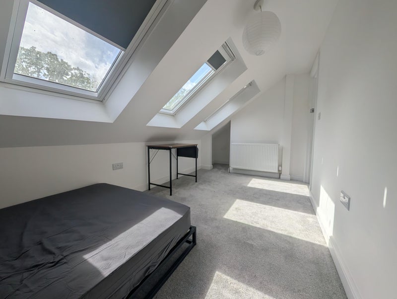 Room Undershaw Road in Greater London