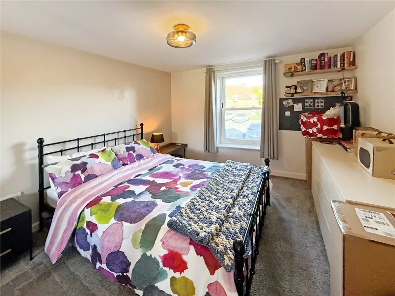 Flat Wyvern Way in Mid Sussex