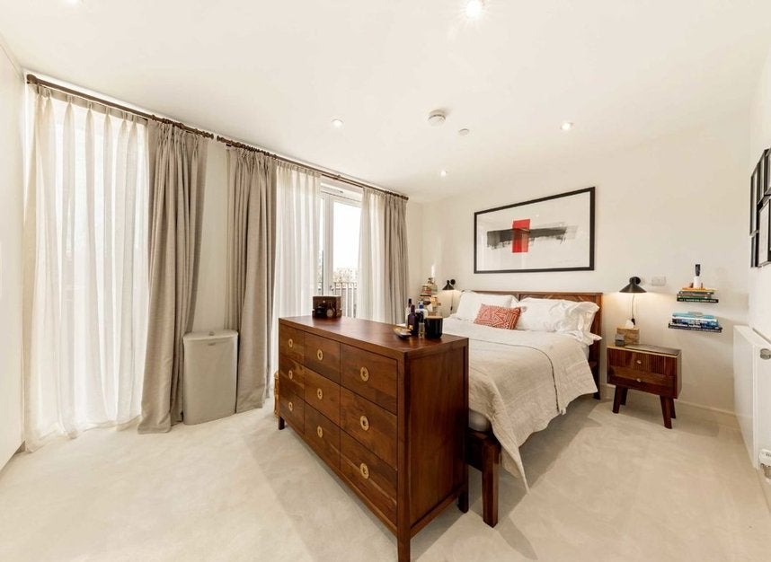 House Bourke Close in Greater London